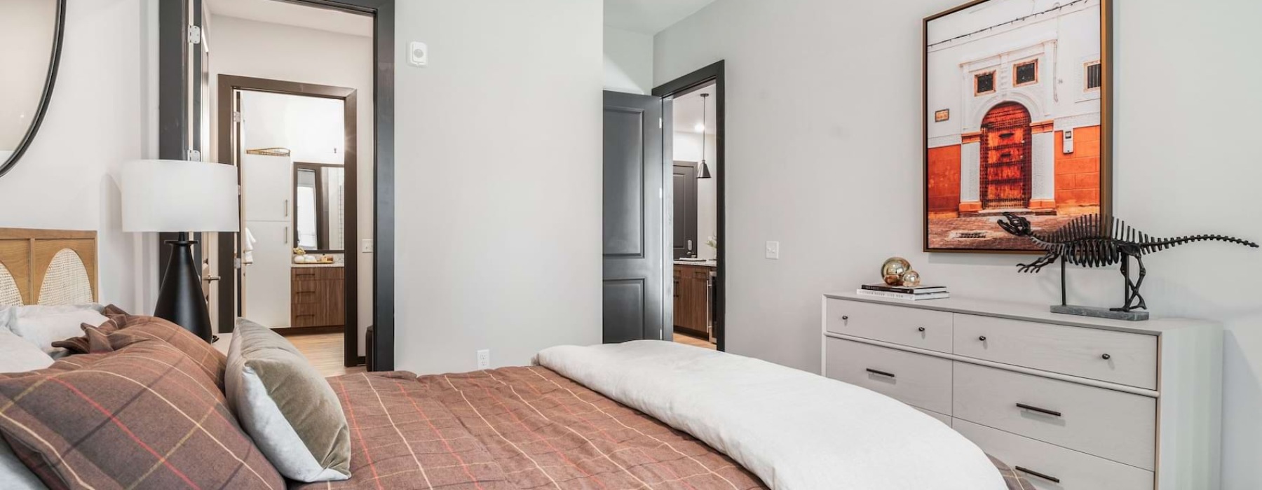Ample natural lighting in bedrooms at Vibe at Echo Street West